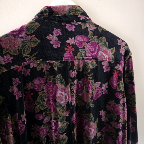 Windridge L Vintage 90s Whimsigoth Dark Romantic Floral Velvet Boyfriend Shirt - Picture 12 of 15